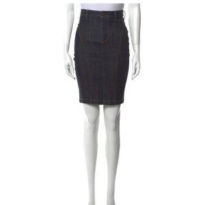 Authentic Burberry Britt - Denim pencil skirt. NBW - no tags